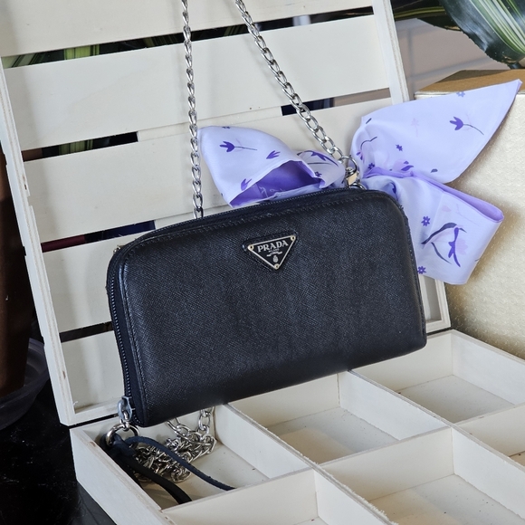 Prada Vintage Saffiano Leather Continental Zip Around Wallet w/Replaced Zip Pull - Picture 6 of 16